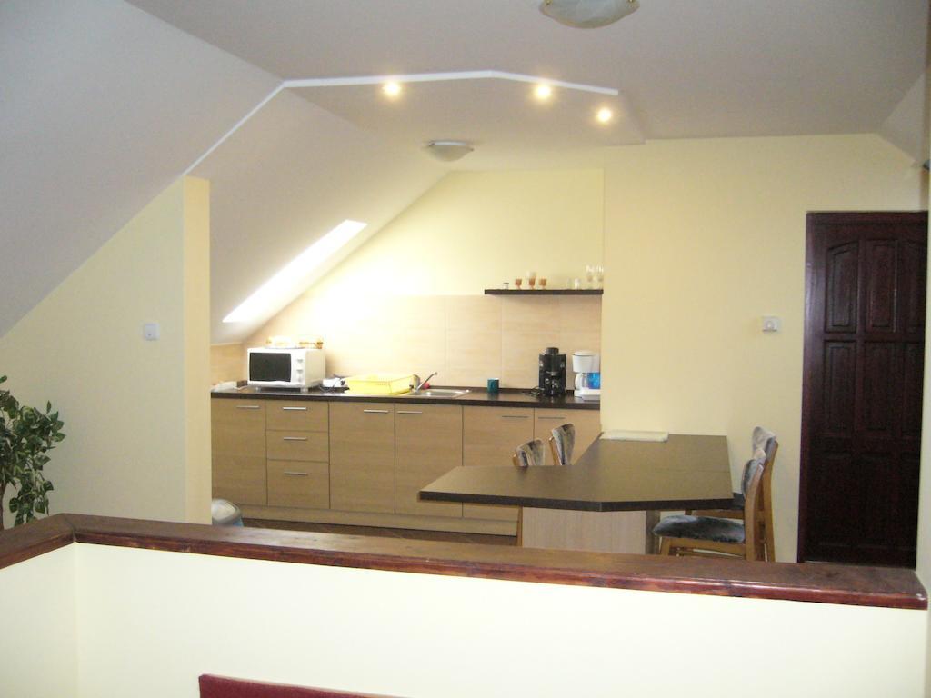 Csipkehaz Apartman Cserkeszőlő Bagian luar foto